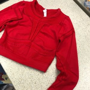 Long sleeve workout top!